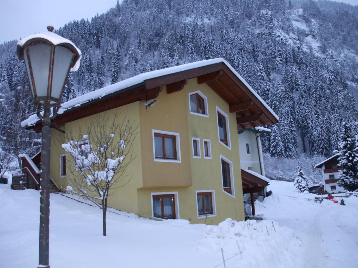 Zillerstuebchen Apartamento Schlitters Exterior foto